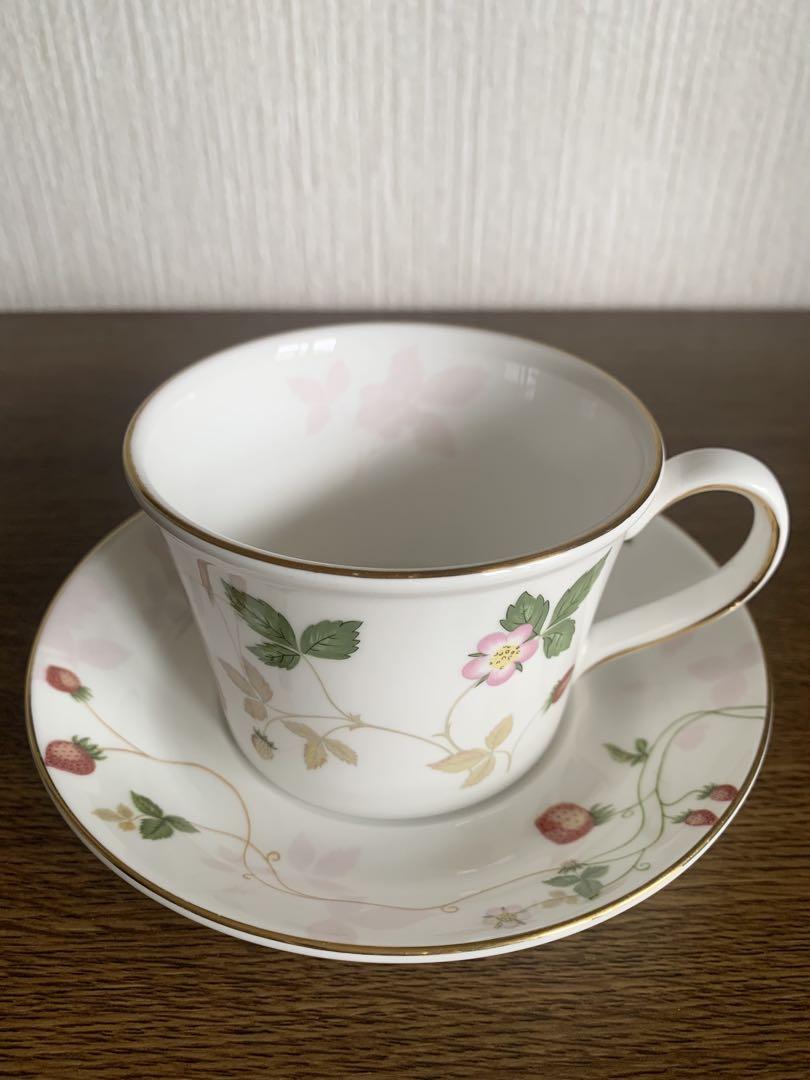 ウェッジウッド ワイルドストロベリーパステル カップ＆ソーサー