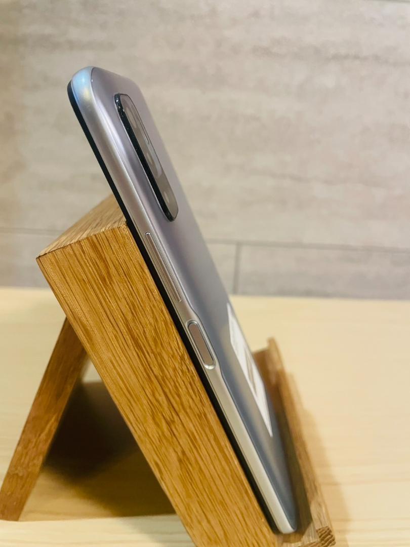 数量限定SALE クロームシルバー（XIG02 XIG02 美品】画面割れ有 Redmi 10 note スマートフォン本体
