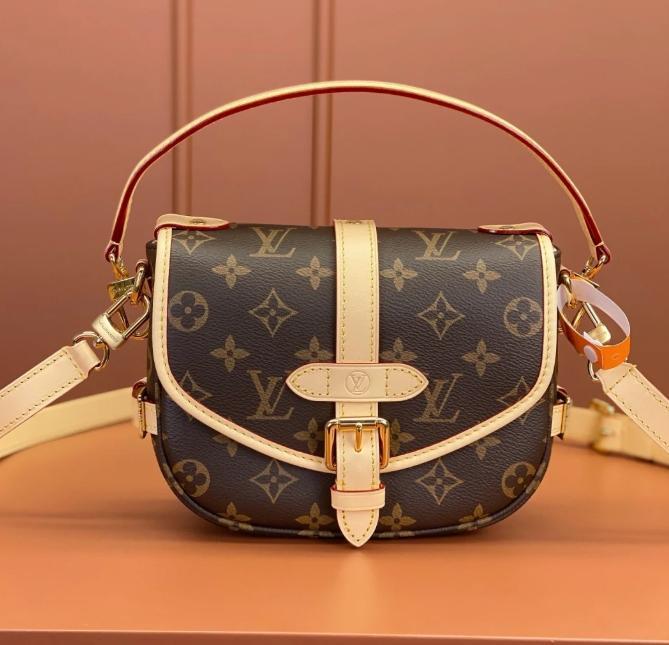 Louis Vuitton モノグラムショルダーバッグ Louis Vuitton モノグラム ショルダーバッグ