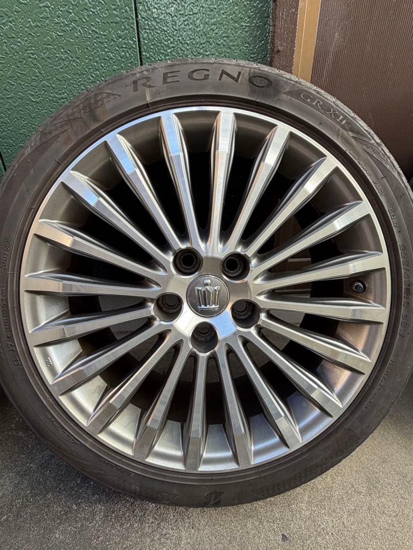 21クラウン マジェスタ REGNOタイヤ付き18インチホイールセット 21クラウン マジェスタ REGNOタイヤ付き18インチホイールセット