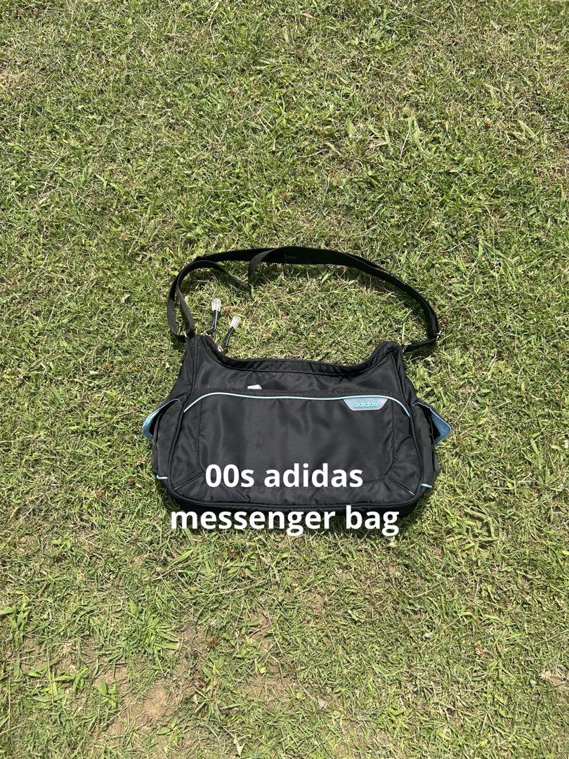00s adidas メッセンジャーバッグ　y2k テック系バッグ