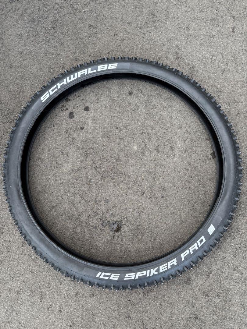 シュワルベ　アイススパイカープロ　SCHWALBE ICESPIKER PRO