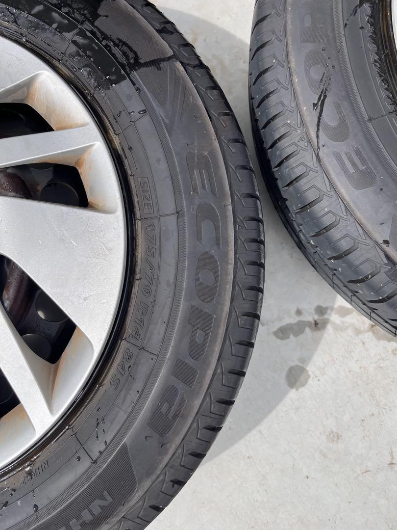 175/70R14 フィット　バリ山