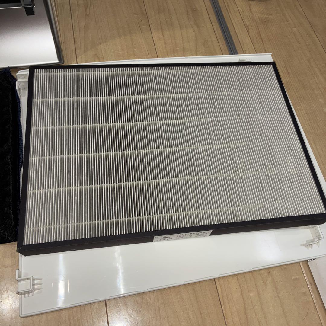 Panasonic ナノイーX 空気清浄機　F-VXM90