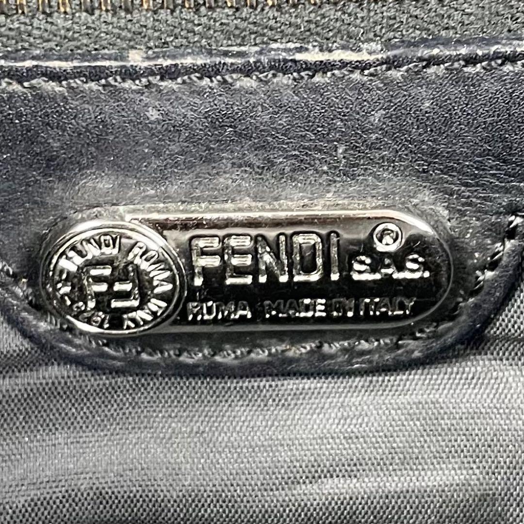 美品 フェンディ ナイロン ハンドバッグ FFロゴ エンボス ファスナー 黒