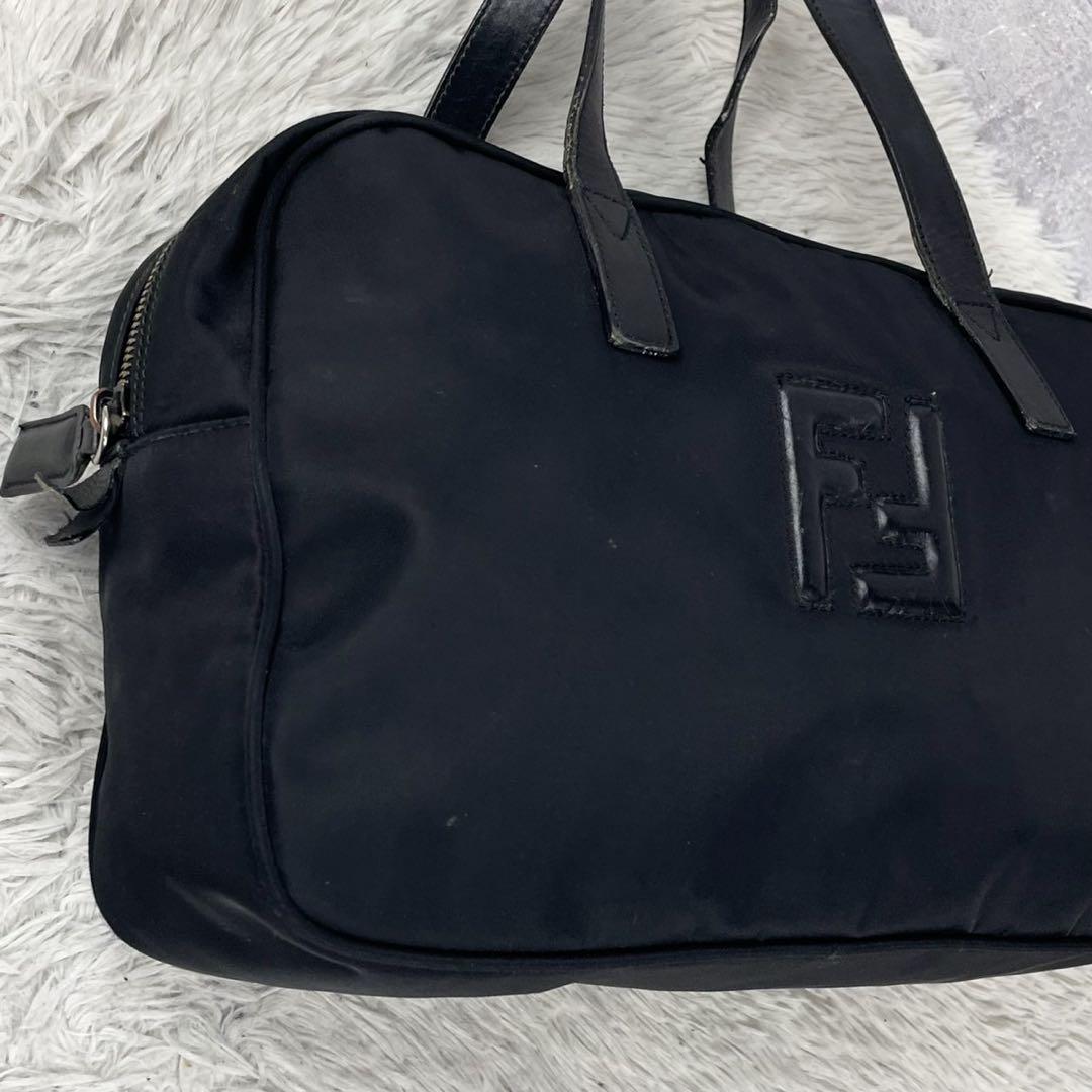 美品 フェンディ ナイロン ハンドバッグ FFロゴ エンボス ファスナー 黒