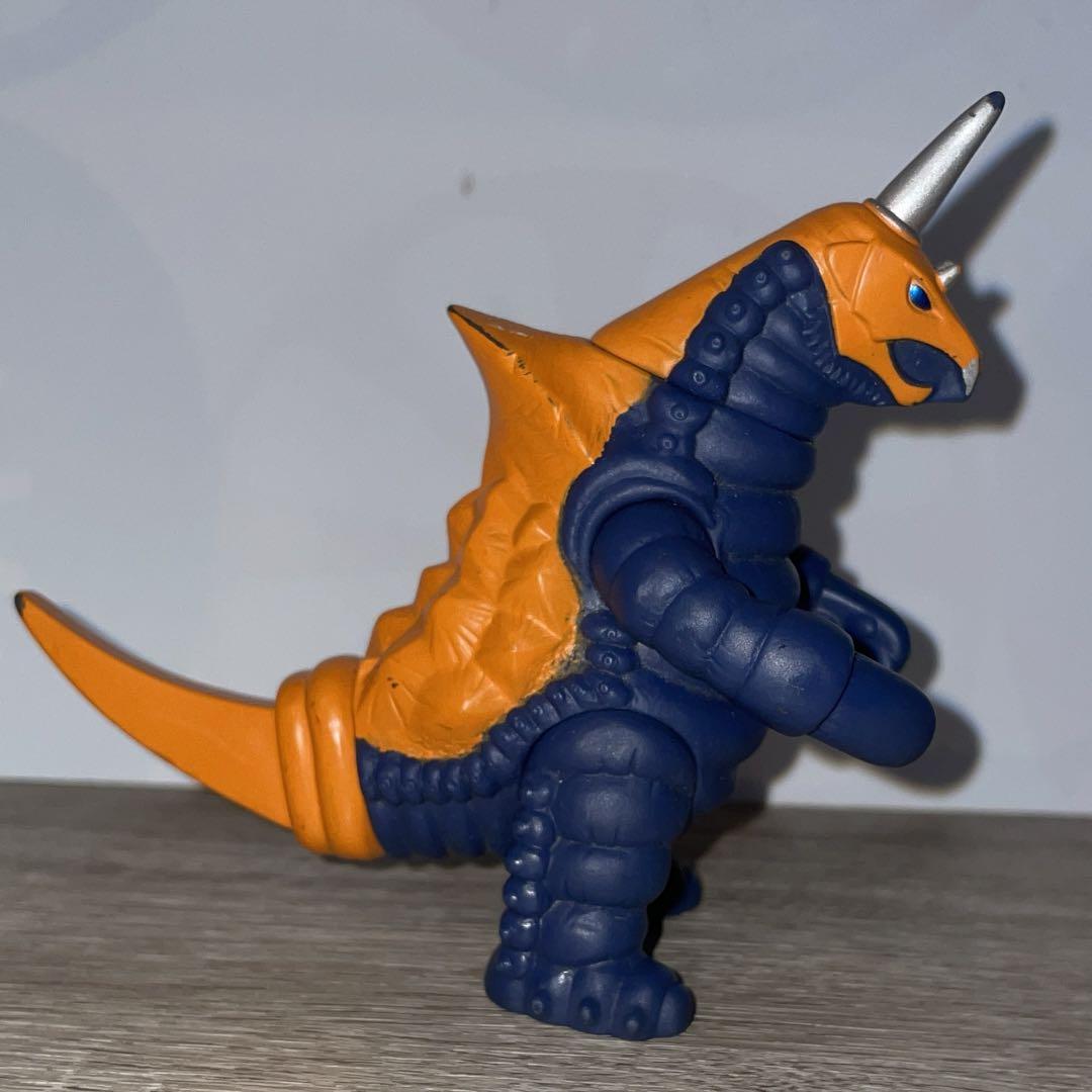 Amazon.co.jp: 当時物 ブルマァク製 ミニソフビ ウルトラ怪獣