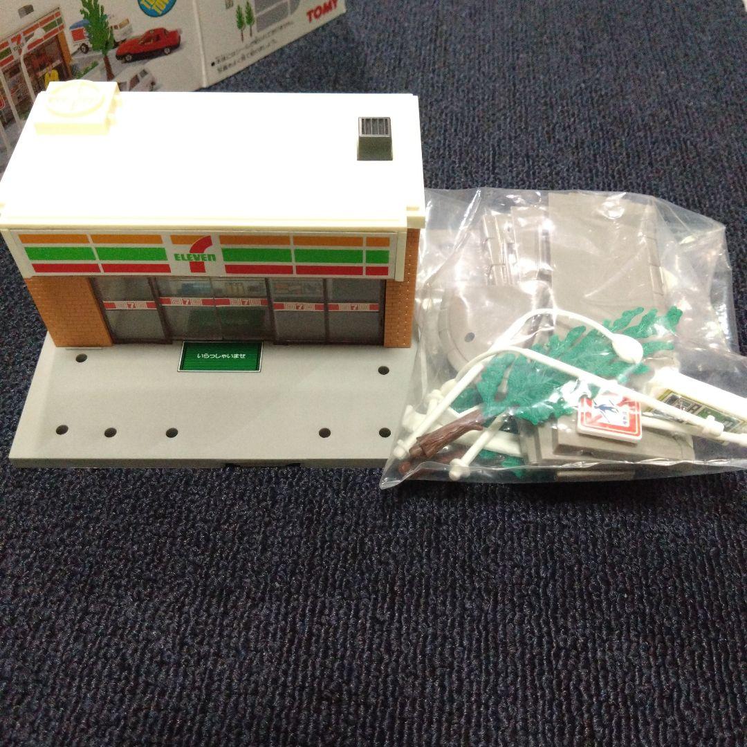 セブンイレブンTOMICA