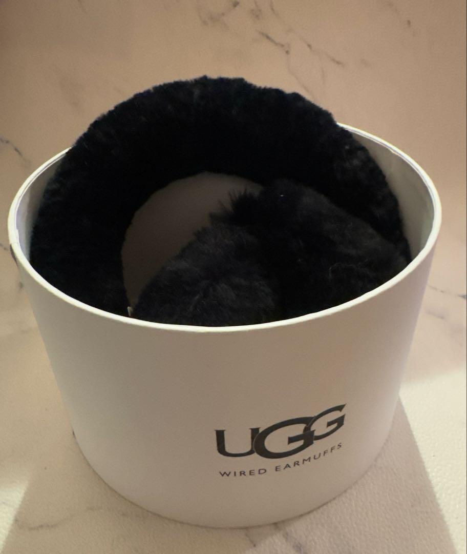 アグ イヤーマフ UGG ブラック年内27日まで