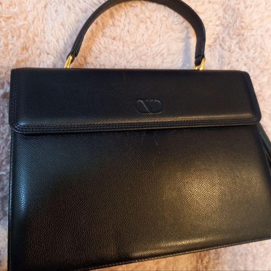 Valentino Garavani ブラック クラッチバッグ