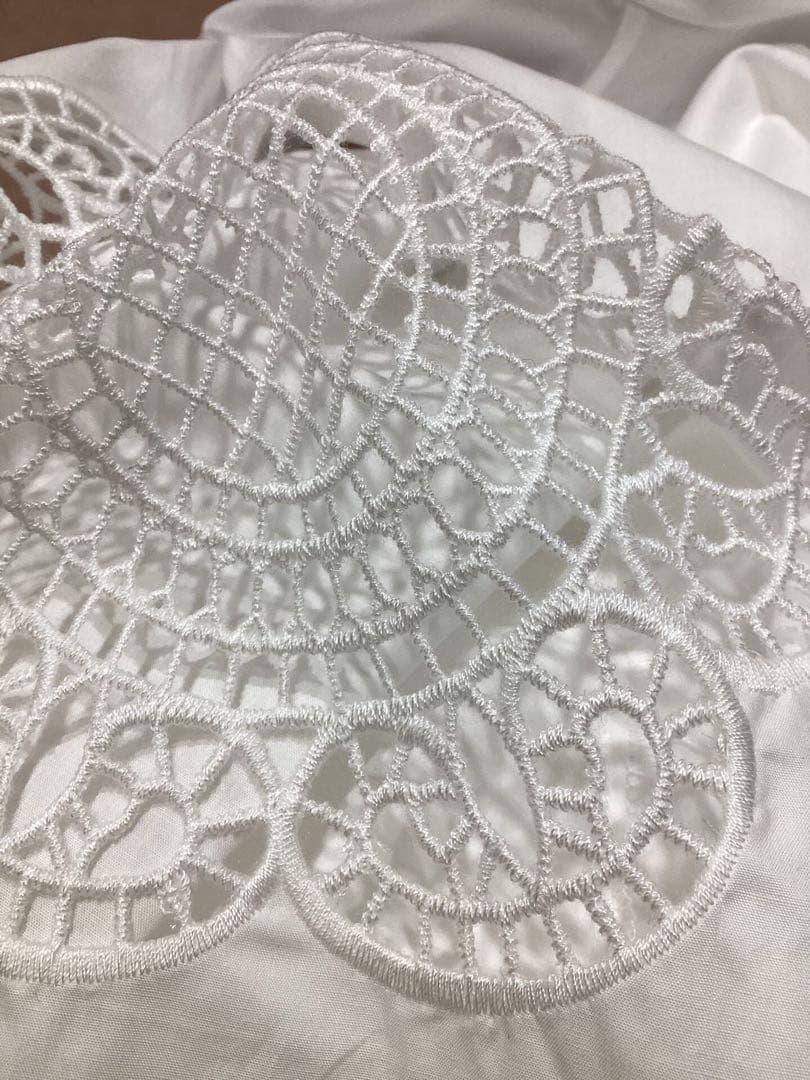 ❇️Weekend MaxMara23春夏新作マックスマーラ袖刺繍Tシャツ 品多く