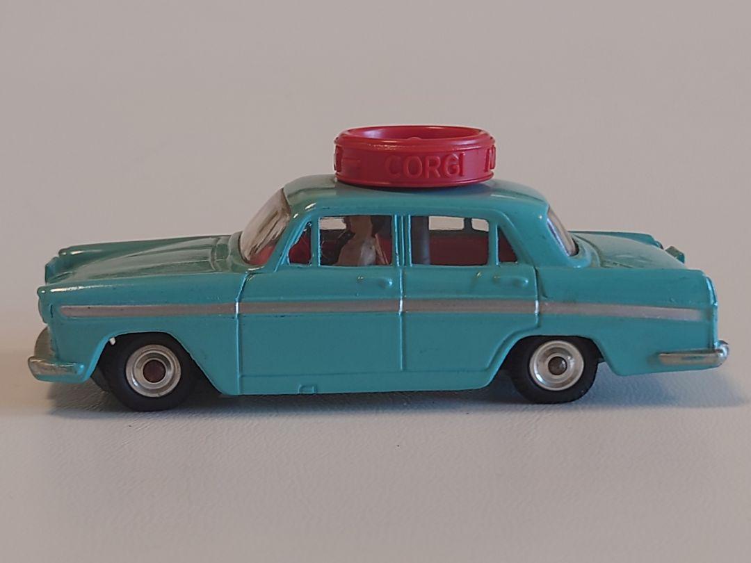 ミニカー CORGI No.255 AUSTIN A60 MOTOR SCHOOL