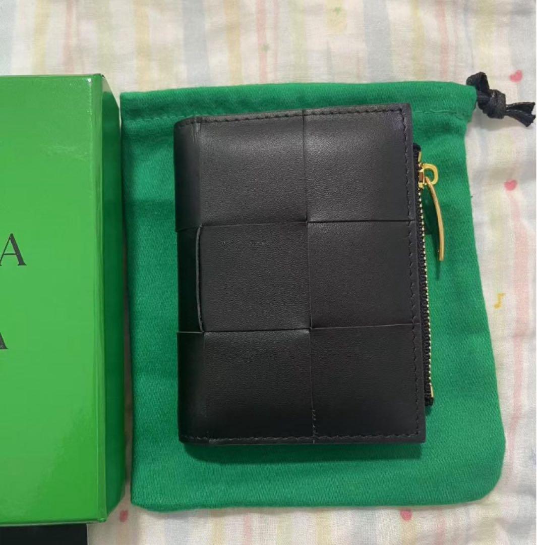 BOTTEGA VENETA 黒 二つ折り財布