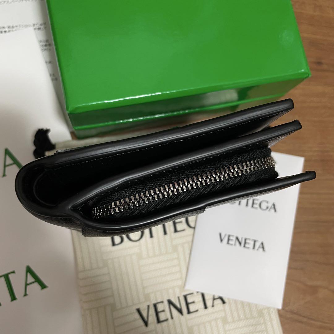 新品　BOTTEGA VENETA 二つ折り財布　コインケース付き ブラック