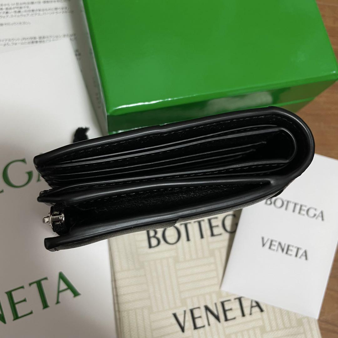 新品　BOTTEGA VENETA 二つ折り財布　コインケース付き ブラック