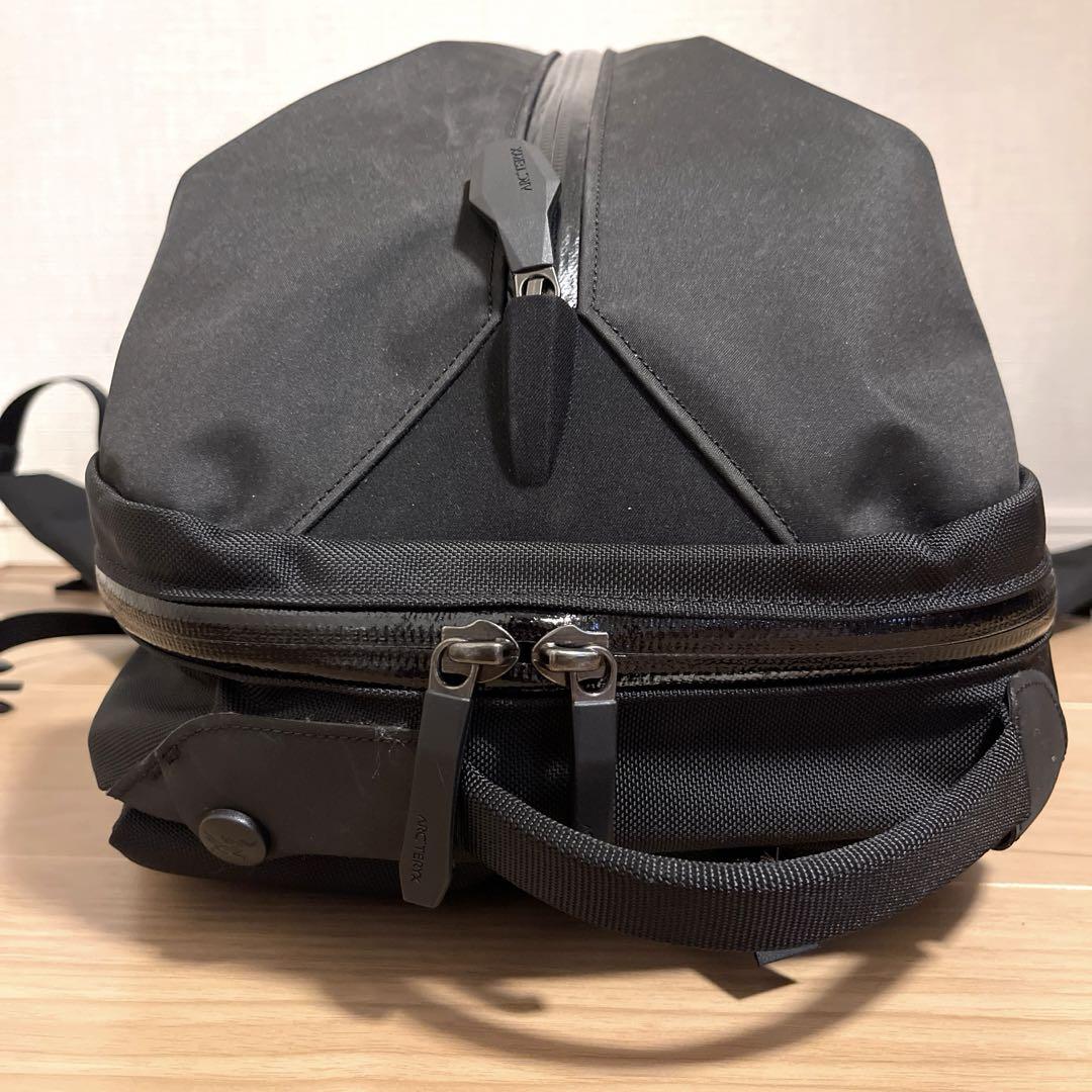 【美品】arcteryx アークテリクス ARRO 22 リュック 黒 22L