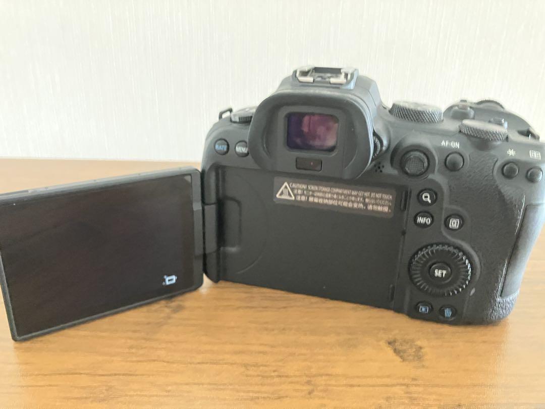 Canon EOS R6 ミラーレスカメラ　本体