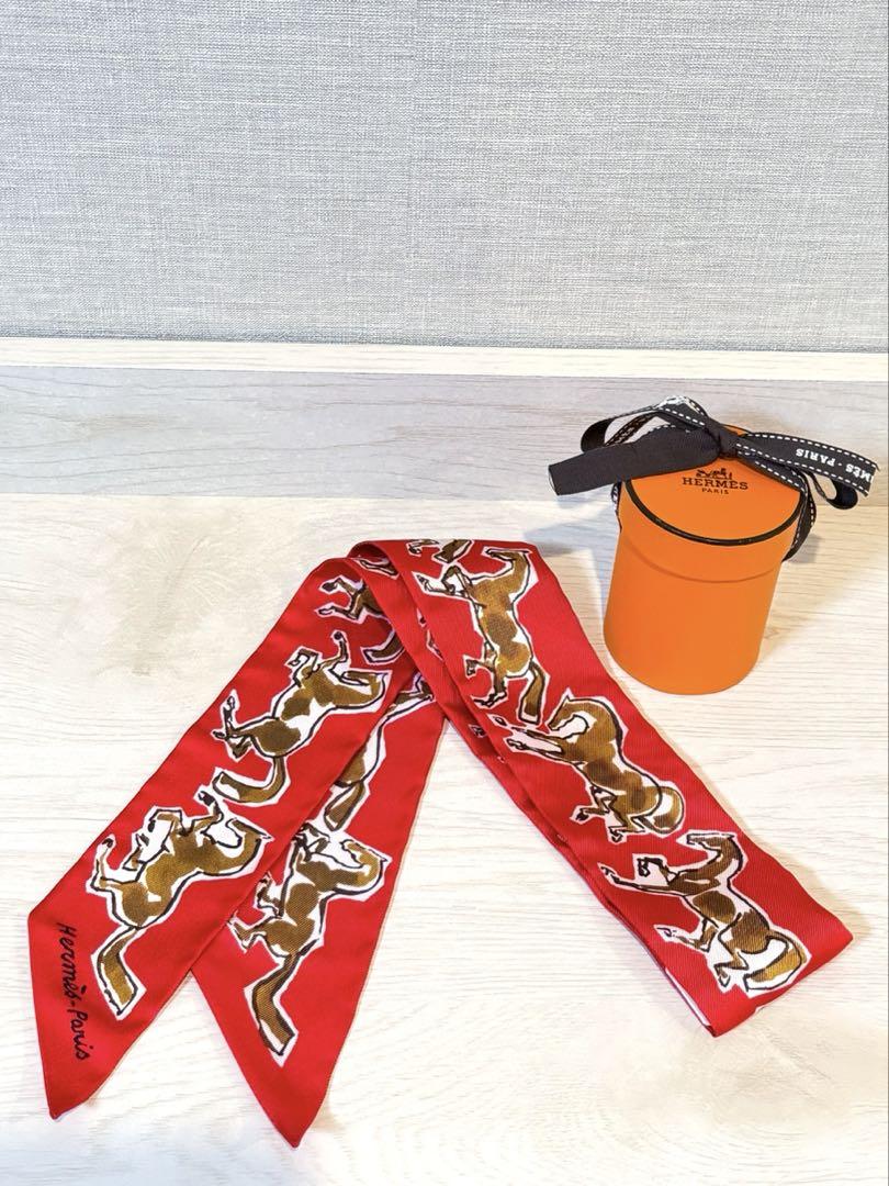 【SALE】 新品未使用】HERMES 赤 FREE GO HORSES 自由の馬 ツイリー 小物