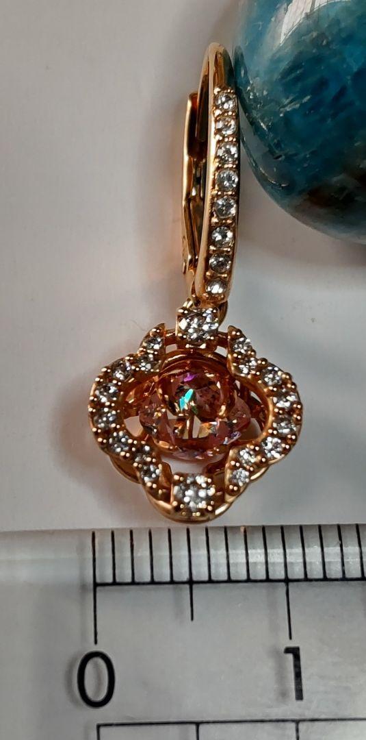 様 Swarovski