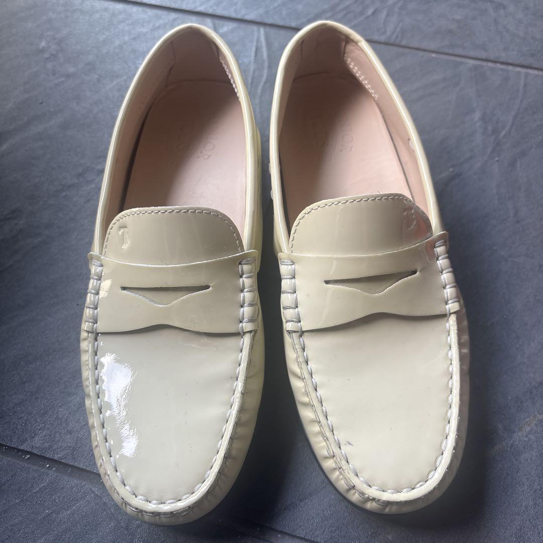 Tod's ジュニアローファー ベージュ　35