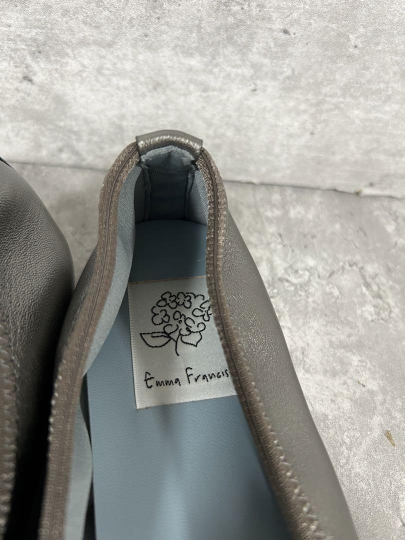 Emma Francis フラットバレエシューズ スチール レザーマイラー