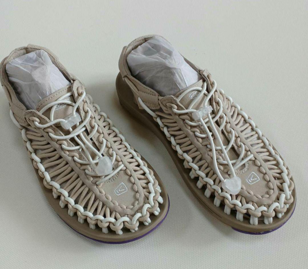 【完売品KEEN×emmi】UNEEK サンダル　23cm