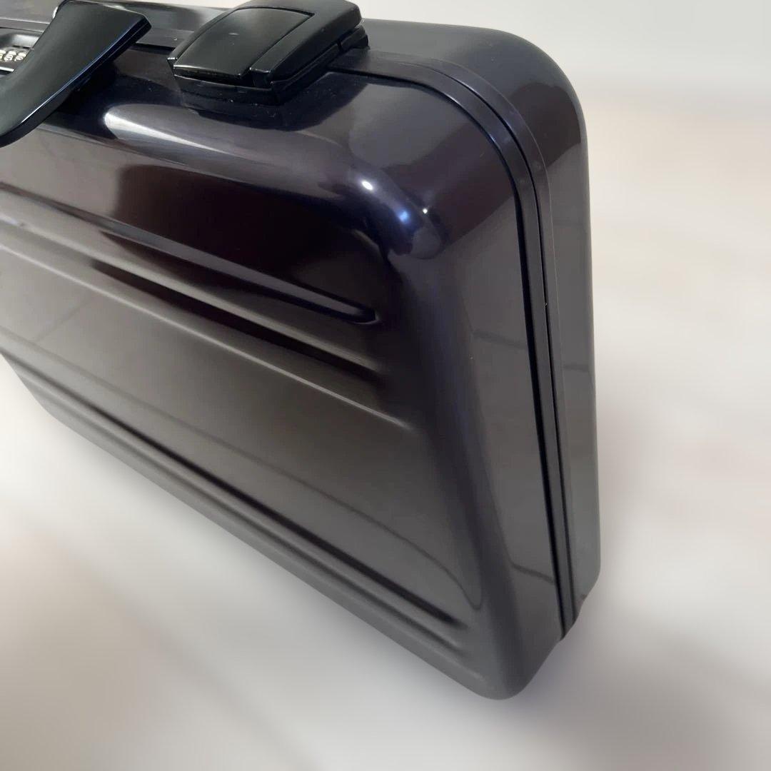 【美品】ZERO HALLIBURTON ゼロハリバートン アタッシュケース