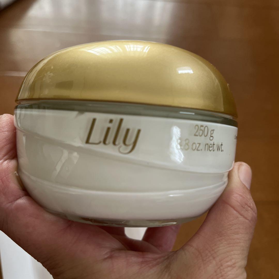 Lily Crème 新品　未使用
