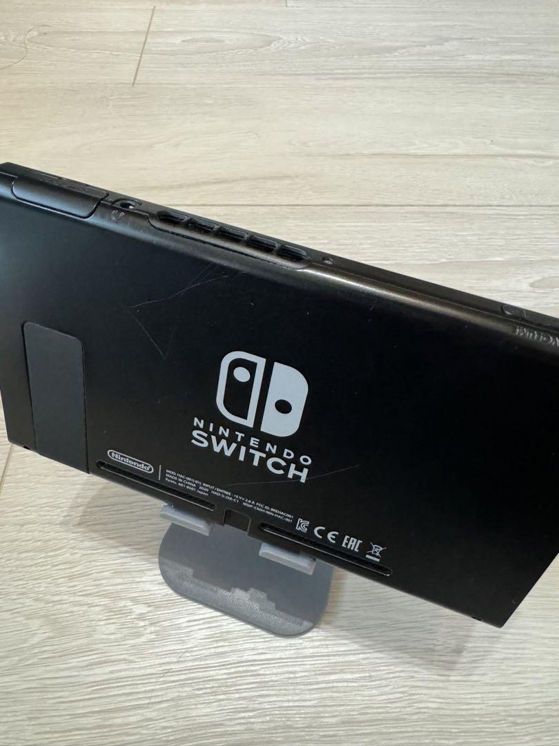 任天堂 Switch 本体+ジョイコン 2020年モデル