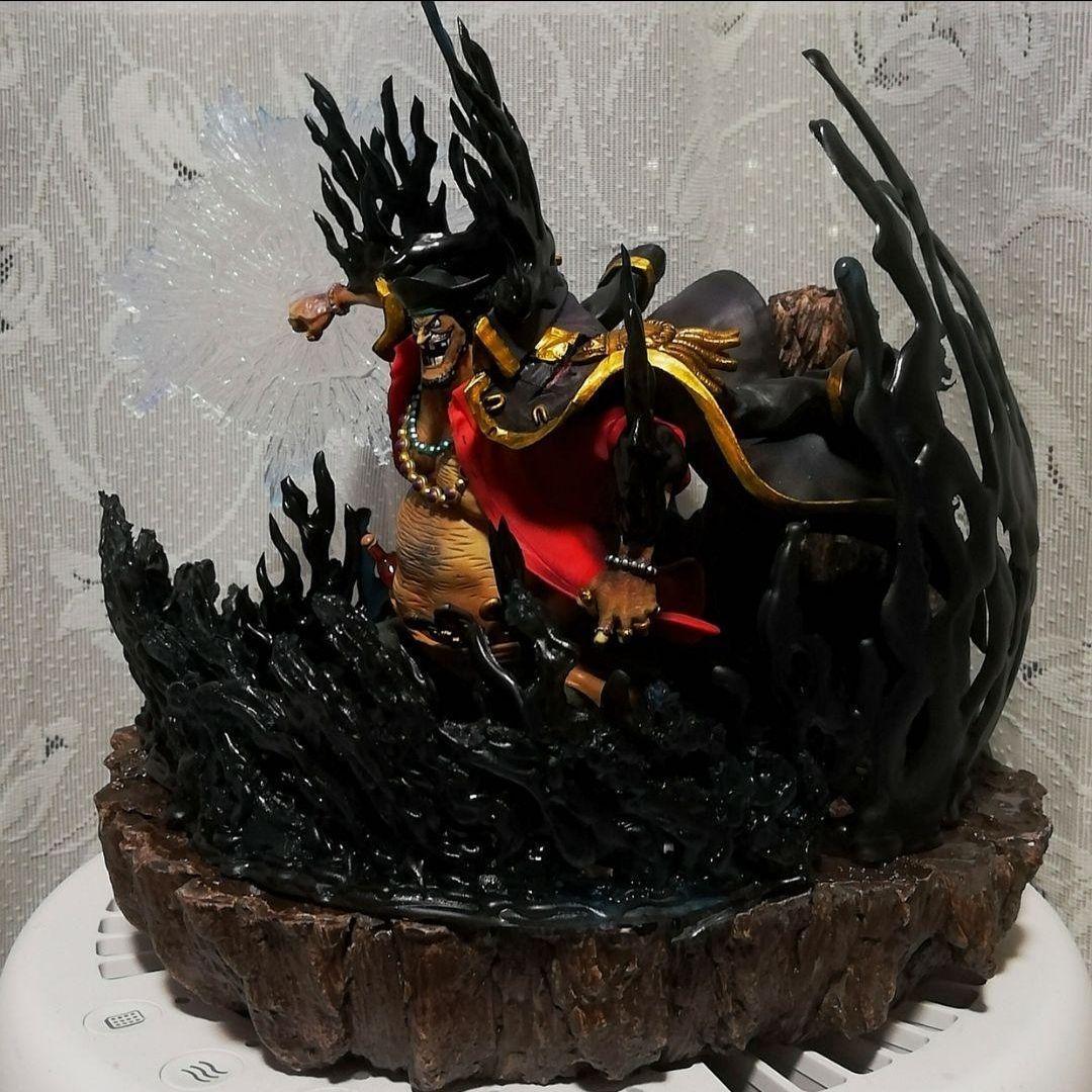 送料込　造形王　黒ひげ　ティーチ　フィギュア　ジオラマ　エフェクト台座　セット