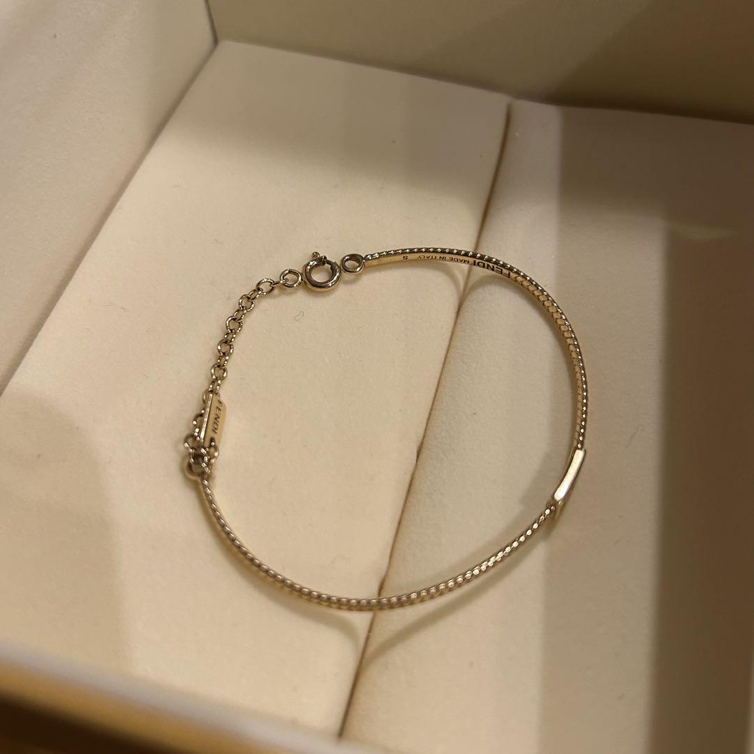 FENDI バゲットブレスレット　ゴールド