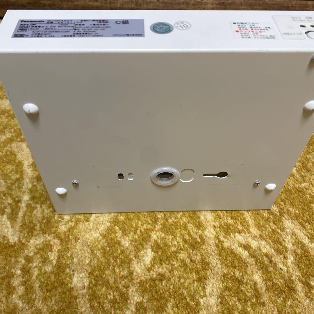 LED誘導灯 電源別置形 一般型 | 施設用照明器具 | Panasonic