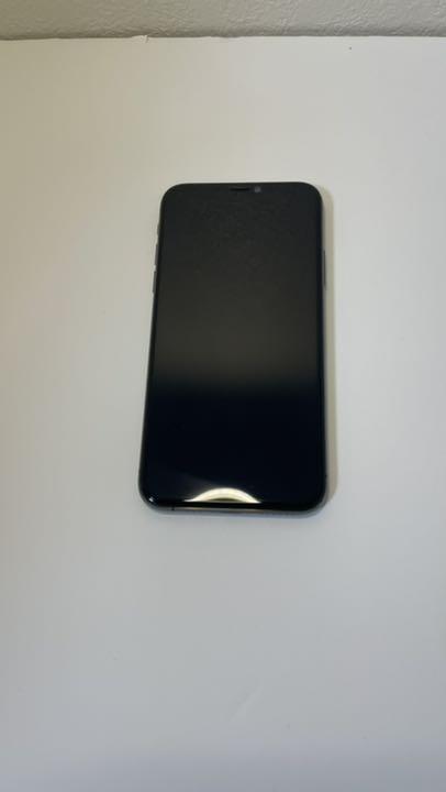 iPhone Xs Space Gray 64 GB SIMフリー