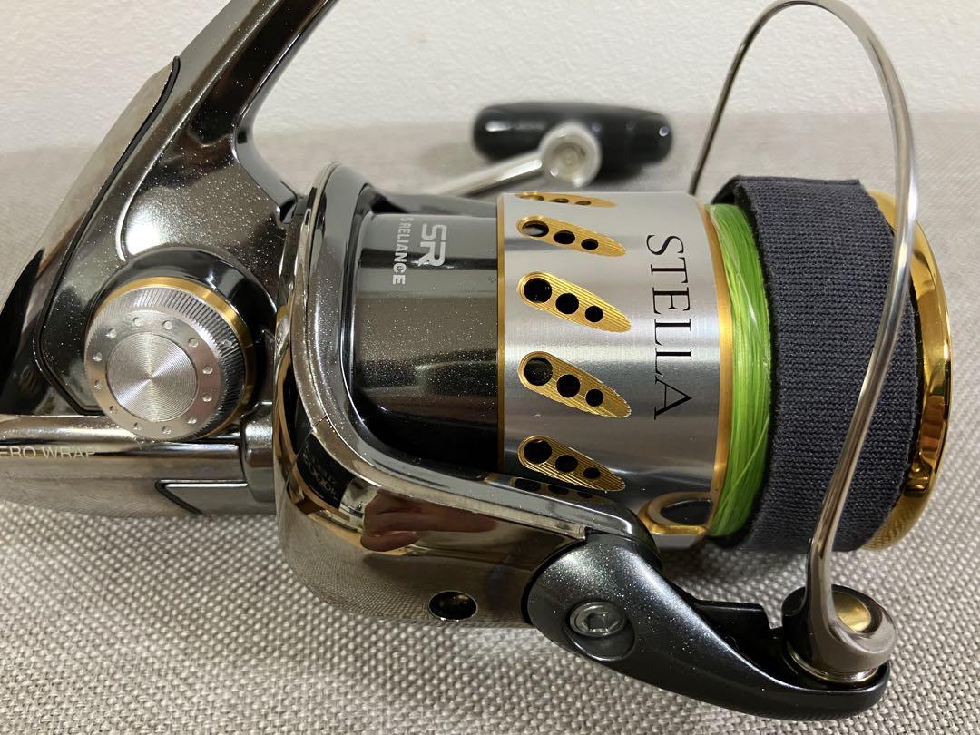ヒラタクワガタ　SHIMANO STELLA 4000S リール