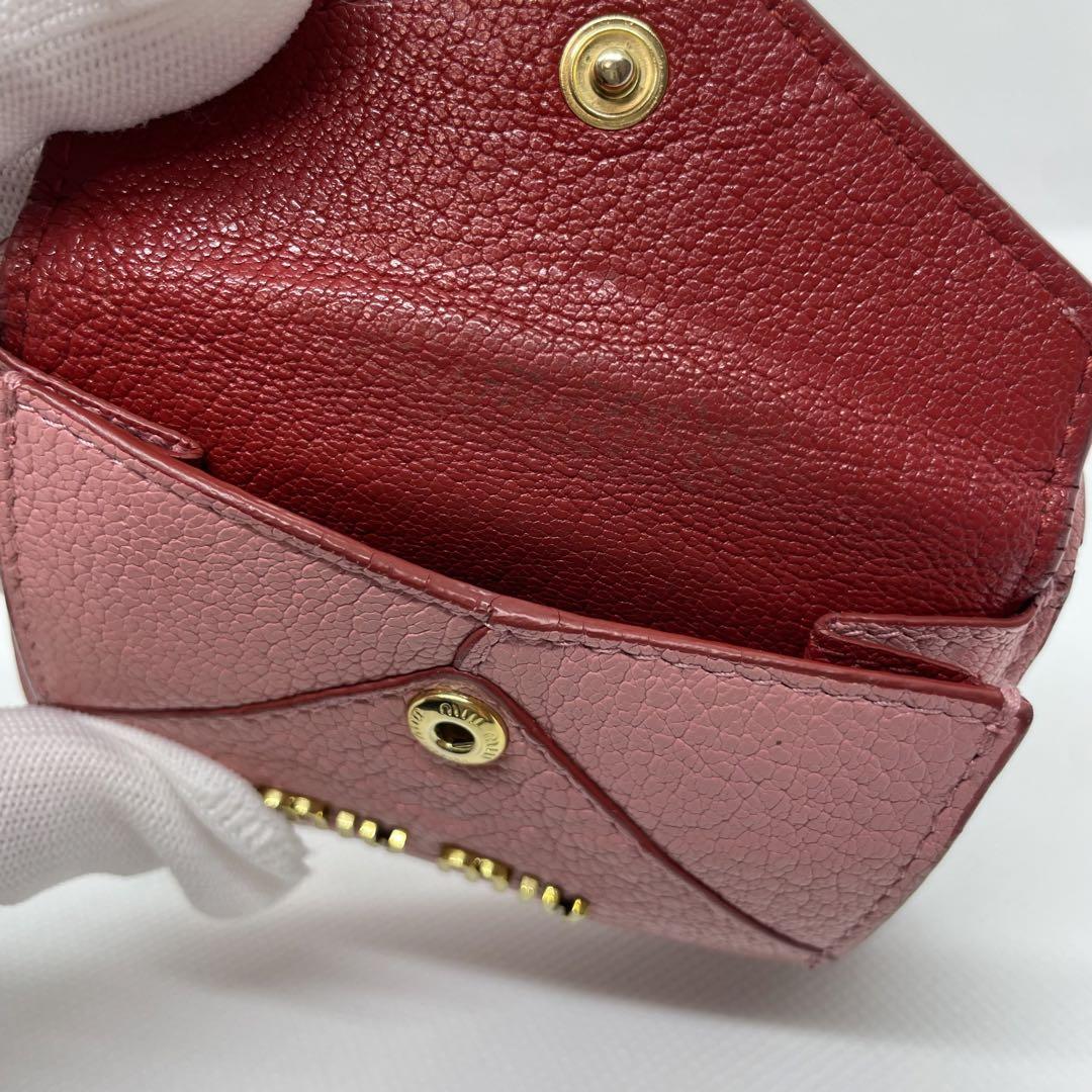 【箱・ギャランティ付】MIU MIU　マドラスラブ　三つ折り財布　ラブレター