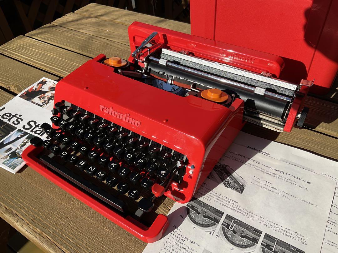 Olivetti valentine.  整備済　完動品　品　超綺麗本体説明書赤バケツ総合説明書