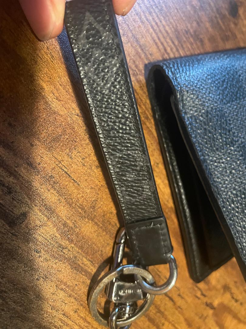 ルイヴィトン　二つ折り財布 とルイヴィトンキーホルダーのお得なセット‼️安い‼️