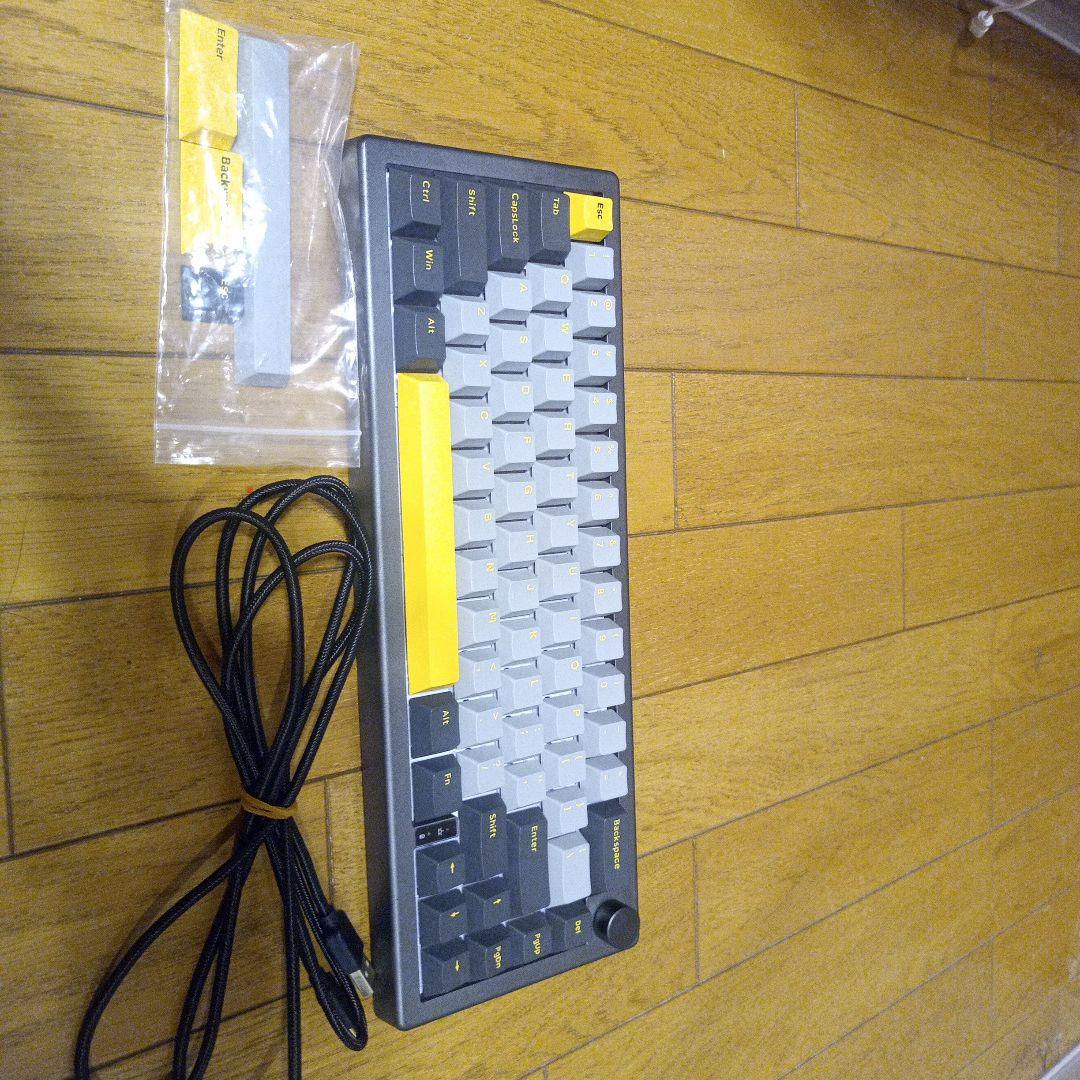 EK68 USB接続キーボード グレー/イエロー 修理できる人推薦