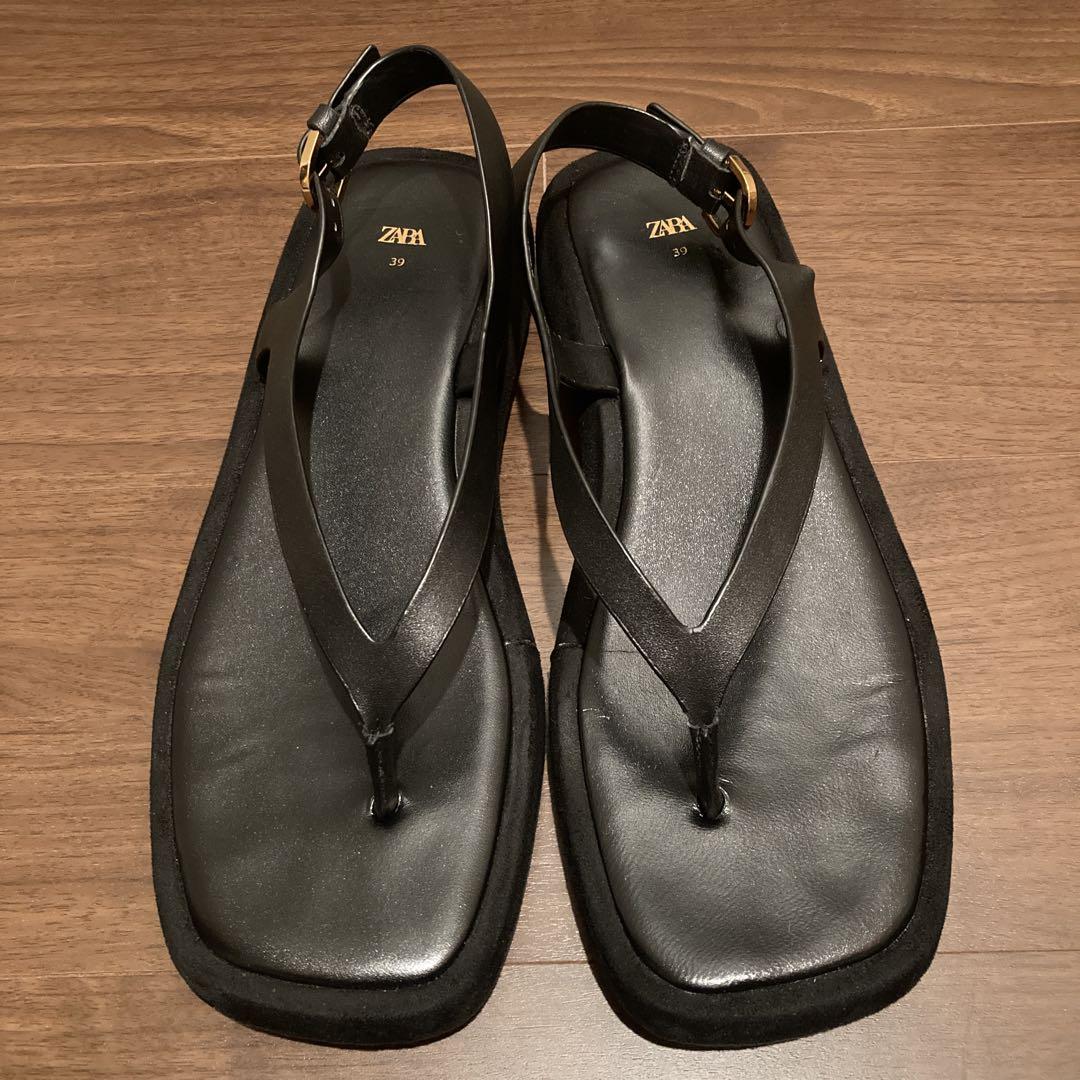 海外限定スパイク販売 ZARA トングサンダル 39 レザーサンダル - メルカリ 靴