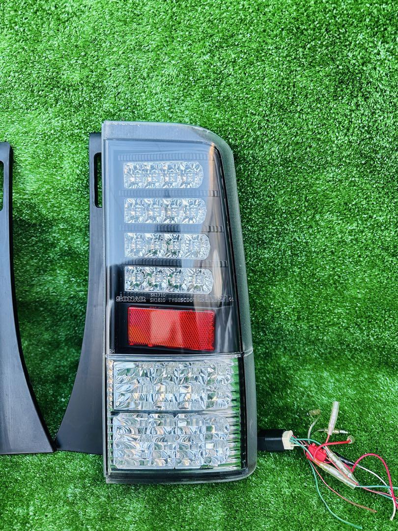 トヨタ bB NCP30系 ソナー LEDテールランプ クリアタイプ 左右