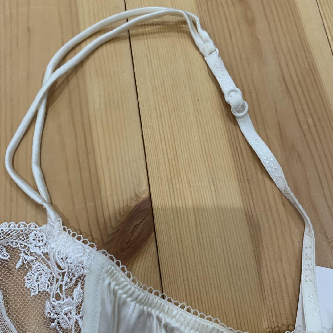 注目ショップ・ブランドのギフト 357 ワコール Wacoal LA PERLA madeinitalyプラ 下着・アンダーウェア