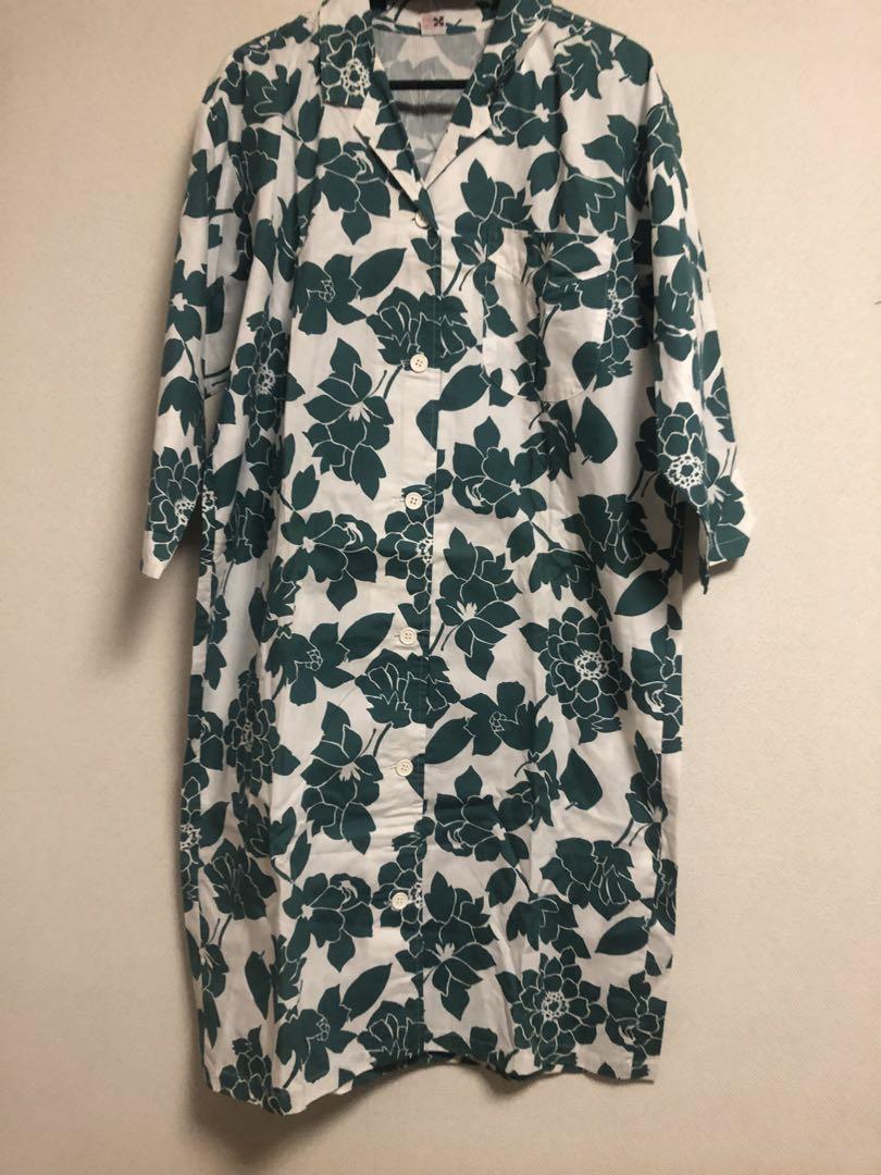 TUNIC鴨居羊子ネグリジェ FREEでブロード素材の花柄。 5,500円