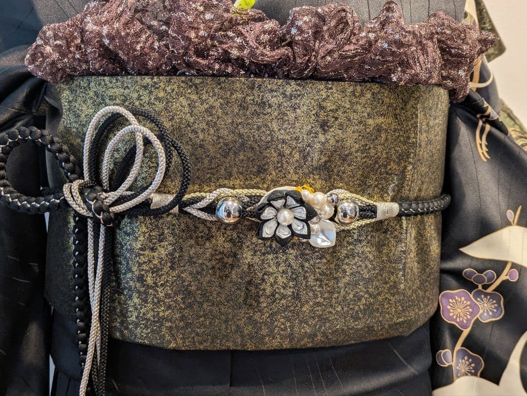 振袖フルセット 身丈164.5裄67 暈し染め 黒 金 成人式 逸品 振袖フルセット 身丈164.5裄67 暈し染め 黒 金 成人式 逸品