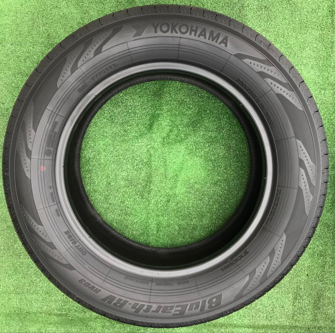 205/65 R16. YOKOHAMA BluEarth RV03.2022年