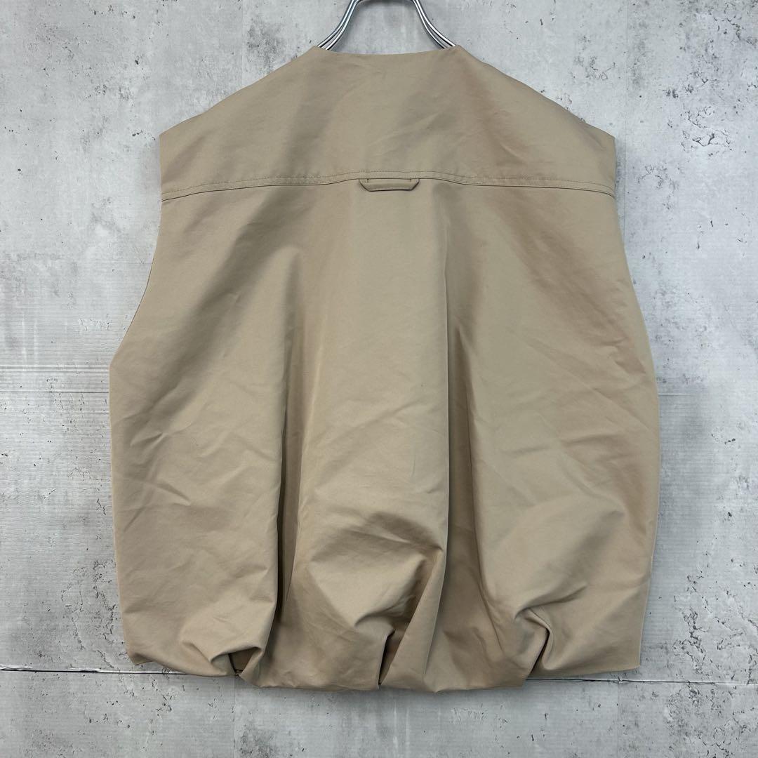 ZARA オーバー　サイズボリュームベスト　ML 美品 美品 ZARA ZWコレクション オーバー サイズ ボリューム ベスト