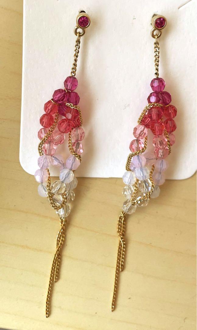 スワロフスキー　ドロップピアス　ピンクグラデーションアクセサリー