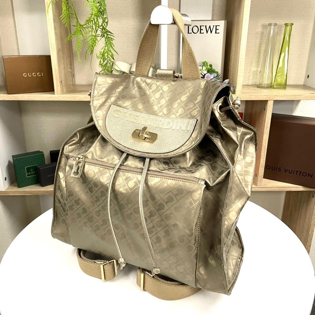 美品 GHERARDINI バッグパック ゴールド ソフティ