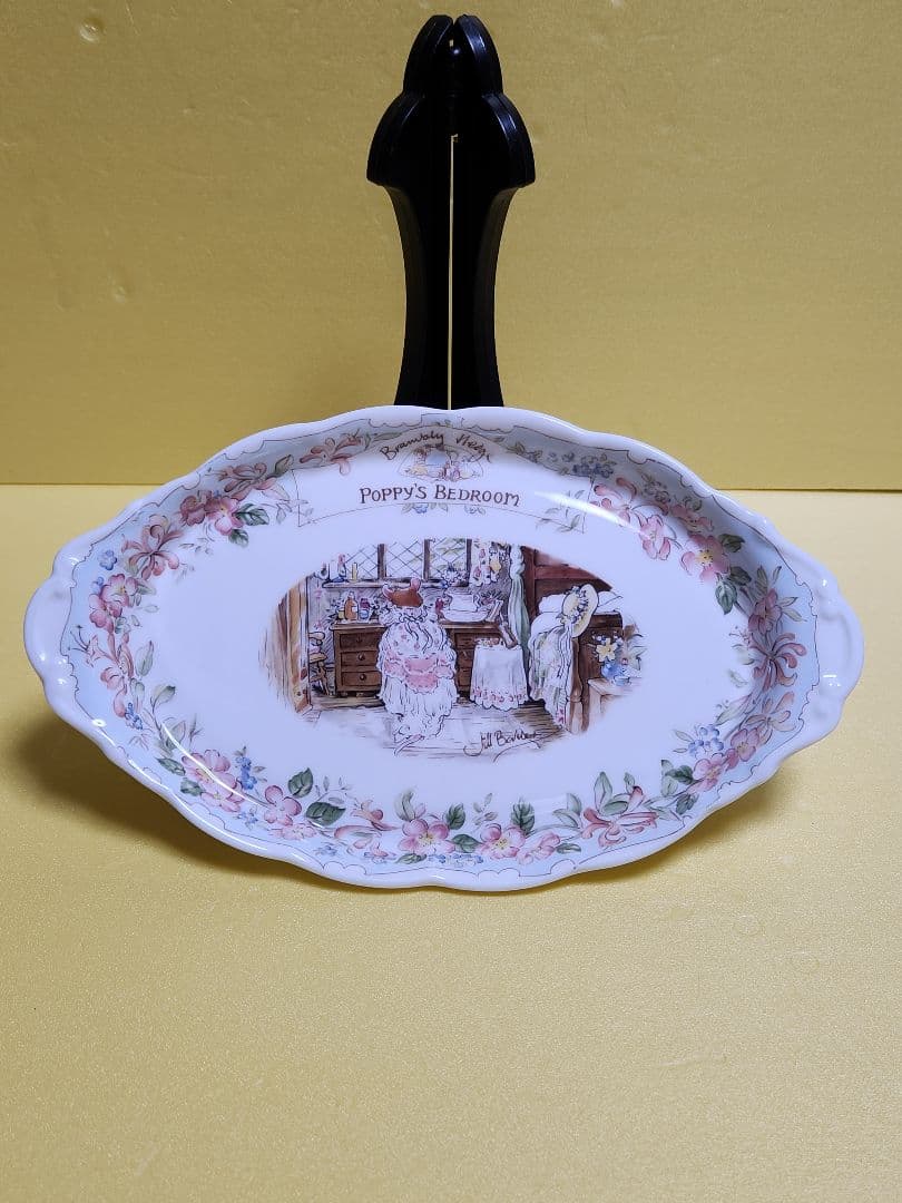 Royal Doulton ロイヤルドルトン ブランブリーへ ッジ プ レートやや傷や汚れあり