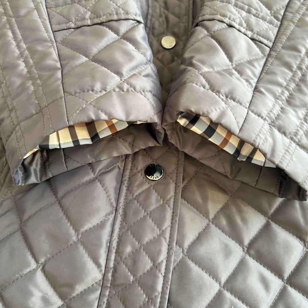 DAKSダックス キルティングロングコート ベルト付 チェック裏地 38 M相当 DAKSダックス キルティングロングコート ベルト付 チェック裏地 38 M相当