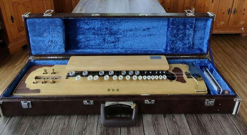 美品 琴伝流 大正琴 大和  アンプ  ハードケース 弦新品張替　付属品  木目